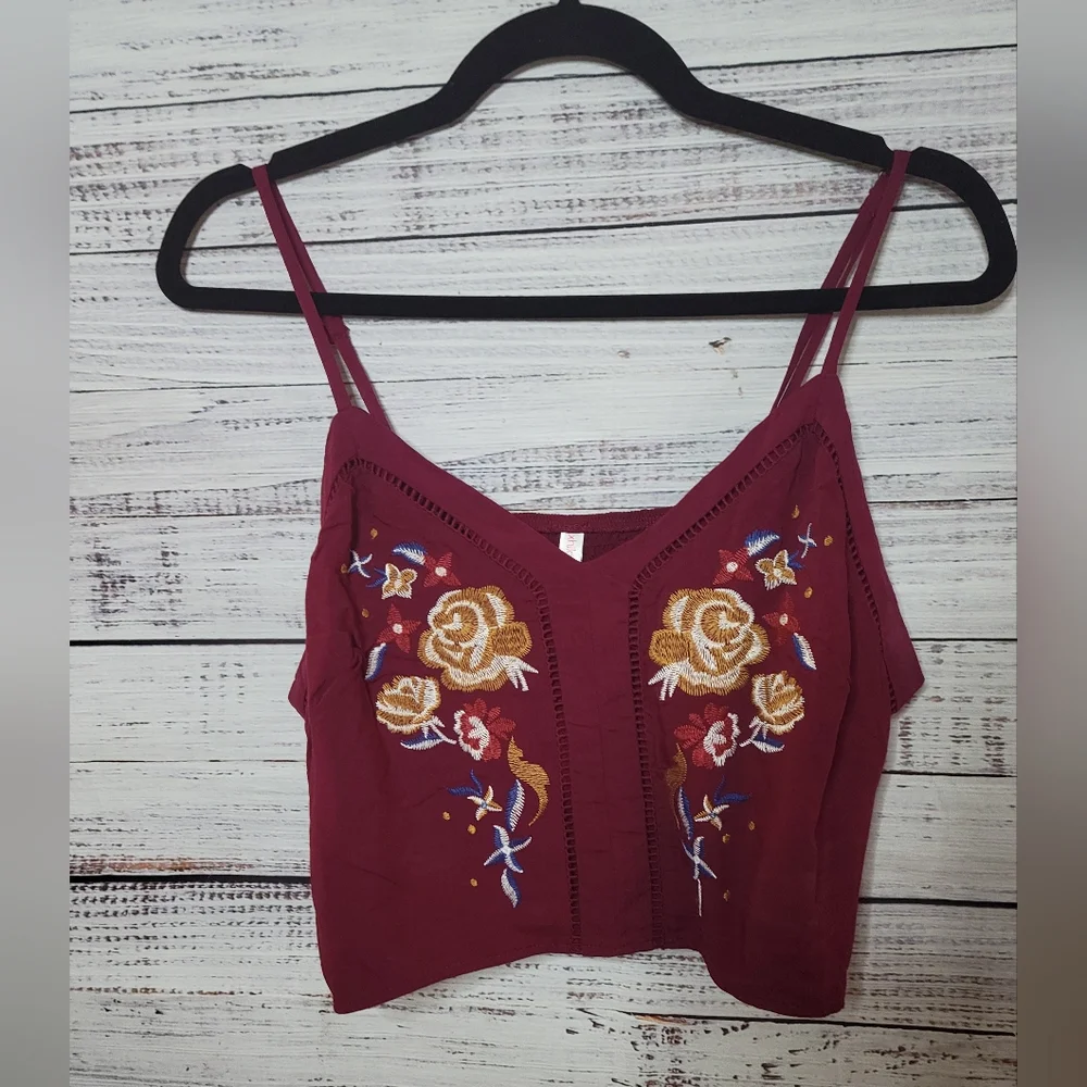 Xhilaration XL Embroidered Crop Top - Picture 5 of 5